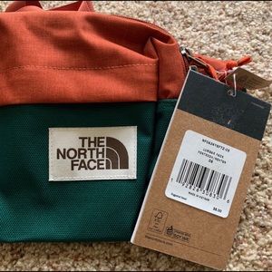NWT The North Face Fannypack